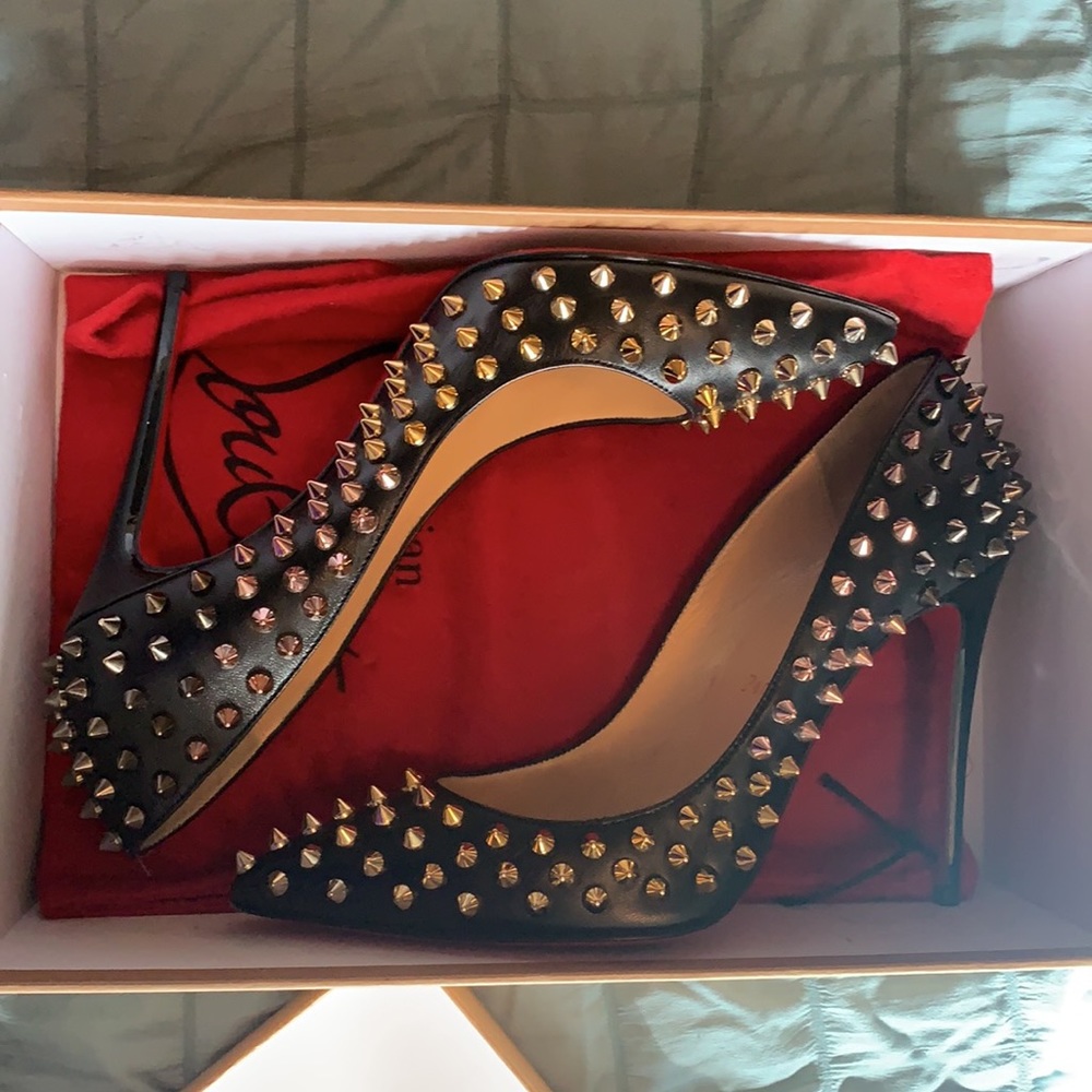 CHRISTIAN LOUBOUTIN HEELS !!!! - Picture 4 of 10